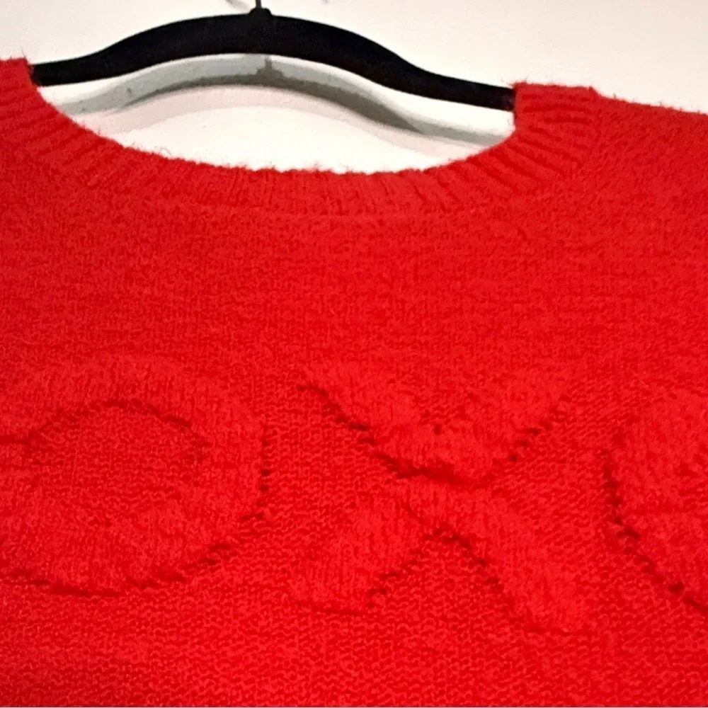 Marled by Reunited Clothing red sweater w/XOXO on front. Sz M. Preowned.